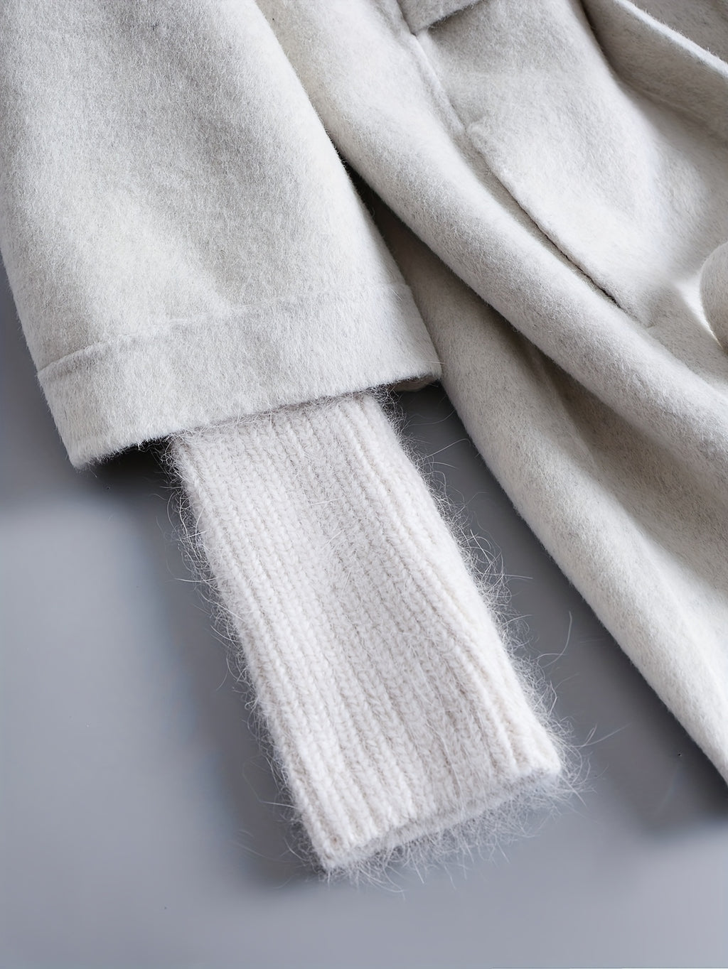 Women'S Elegant Winter Coat - Soft Warm Fleece-Lined Short Jacket with Belted Waist, Long Sleeves & Pockets, Casual Chic Outerwear for Everyday & Formal Events, Winter Jacket, Formal Event Attire, Sophisticated Style, Quality Stitching