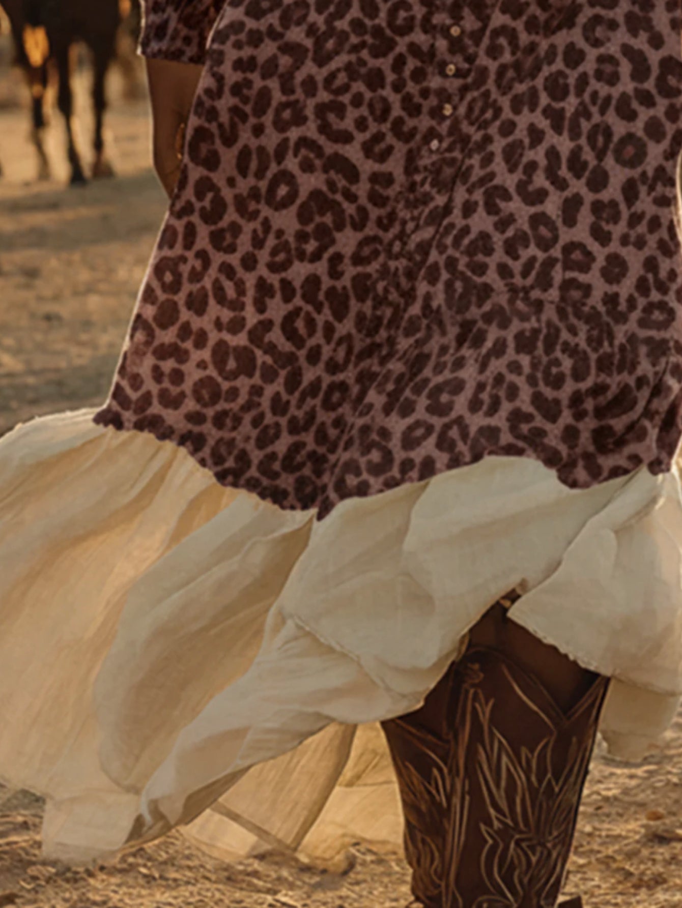 Leopard Print Patchwork Hem Square Neck Dress for Women | Fashionable Vintage Western-Style Design, Suitable for Countryside Events And Everyday Outings, Elegant Fitted Style for Fall\u002FWinter