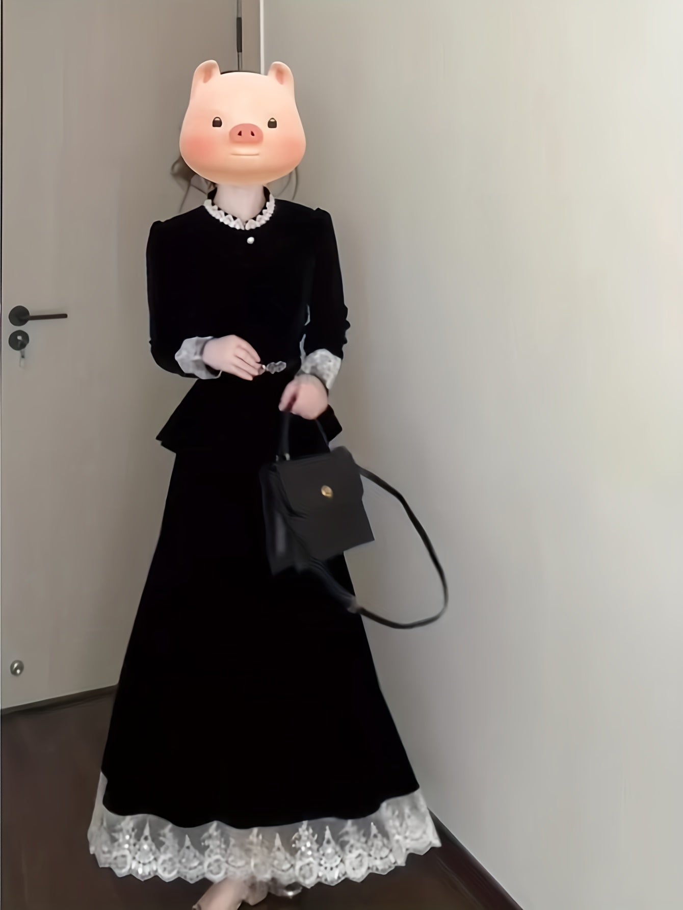 New Autumn And Winter French Temperament Suits for Women, Slim And Flesh-Covering, Slim-Fitting Lace Splicing Tops And Skirts, Two-Piece Suits