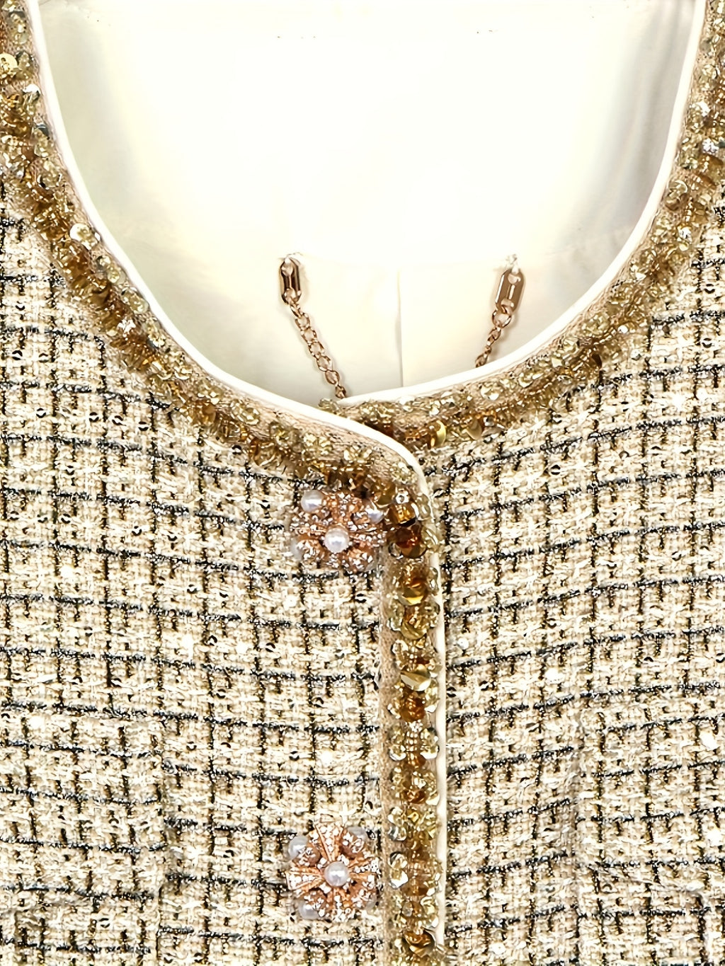 Two-Piece Set of Dazzling Evening Wear, Featuring a Delicate And Heavy-Duty Beaded Golden Tweed Skirt And a Midi Dress Set 2902.