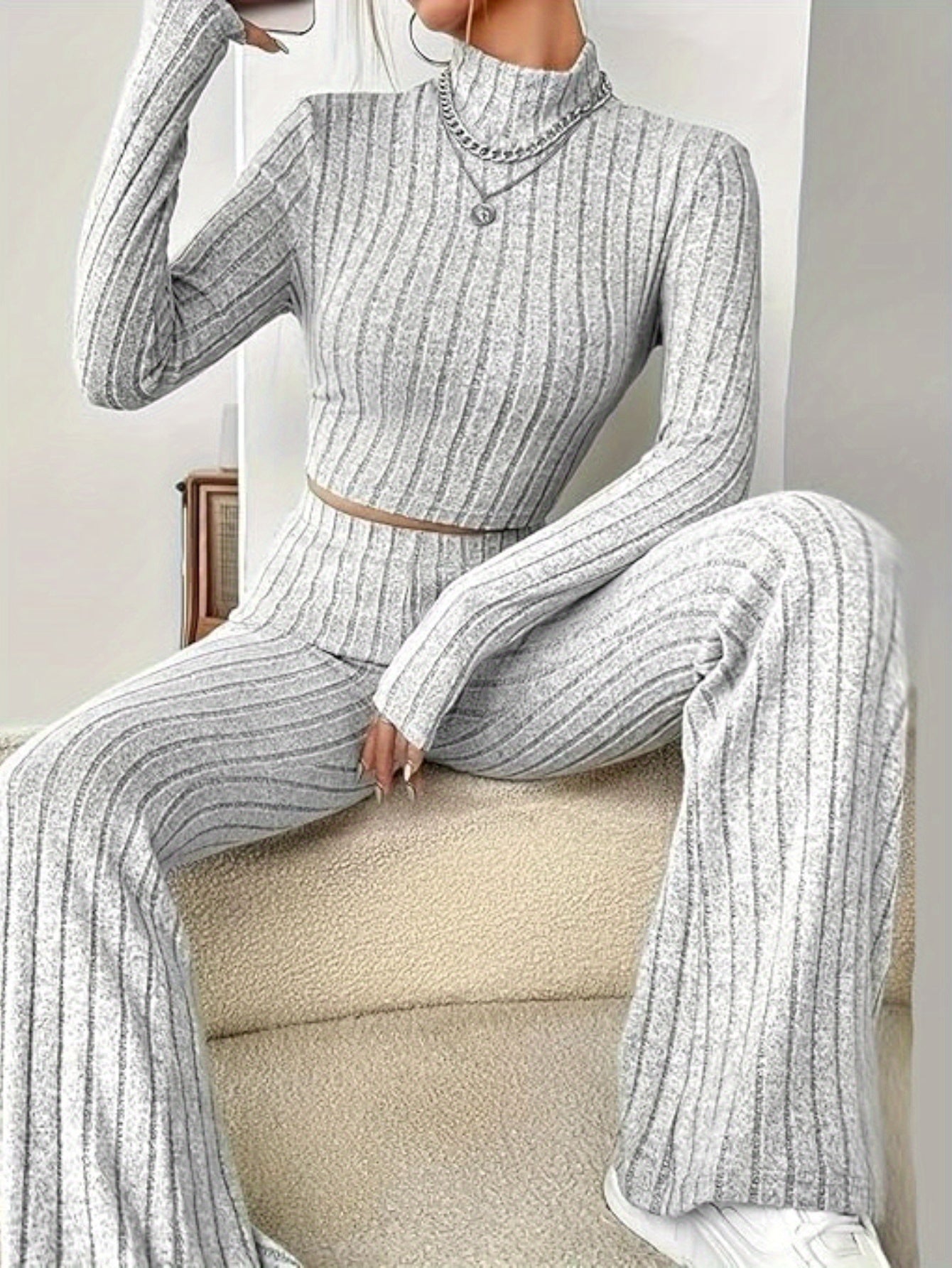 Women's Fashion Light Gray Two-piece Set, High-necked Simple Top Matched with High-waisted Wide-leg Trousers, Tailored and Design, Suitable for Daily Commuting, Home Leisure and Other Occasions, Warm and Elegant in Autumn and Winter,