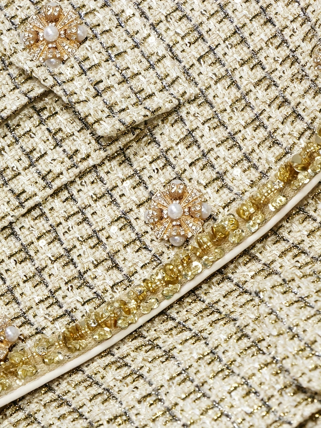 Two-Piece Set of Dazzling Evening Wear, Featuring a Delicate And Heavy-Duty Beaded Golden Tweed Skirt And a Midi Dress Set 2902.