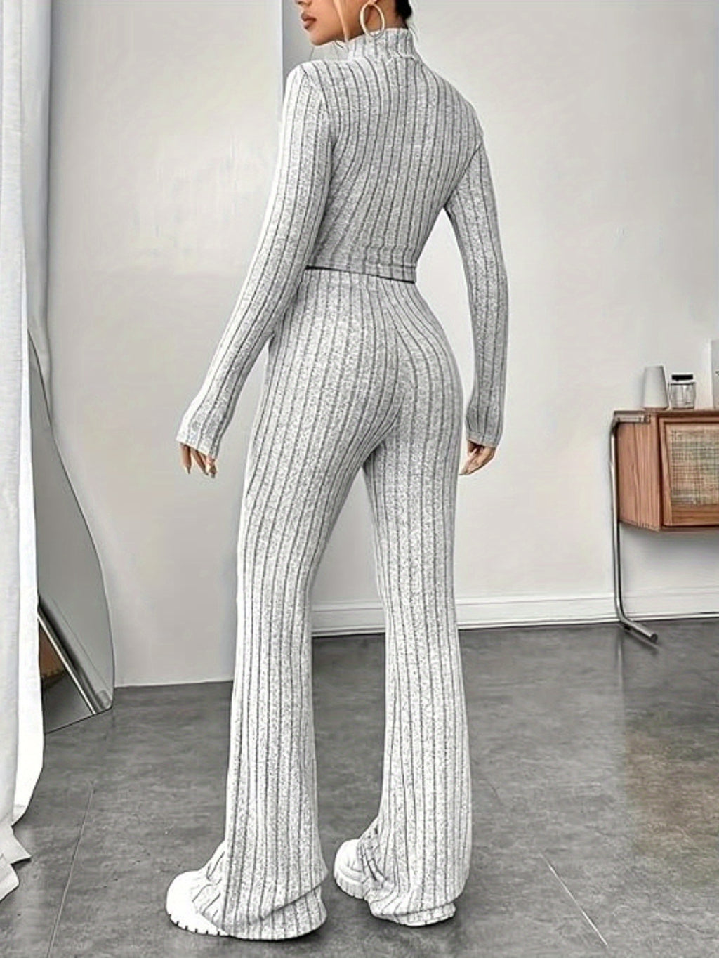 Women's Fashion Light Gray Two-piece Set, High-necked Simple Top Matched with High-waisted Wide-leg Trousers, Tailored and Design, Suitable for Daily Commuting, Home Leisure and Other Occasions, Warm and Elegant in Autumn and Winter,