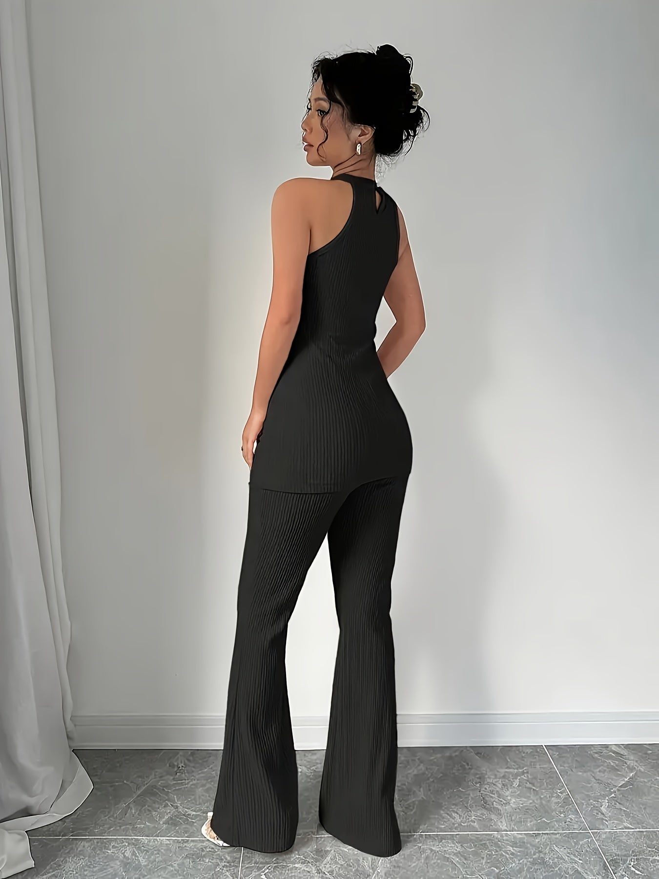 Sleeveless Halter Top & Skirt For Women - Solid Color, Perfect For Casual Wear, Women'S Sleeveless Solid Color Camisole Top And Pants, Casual Chic Wear | Elegant Twopiece, Elegant Women'S Solid Color Sleeveless Halter Top & High-Waist Pants Set