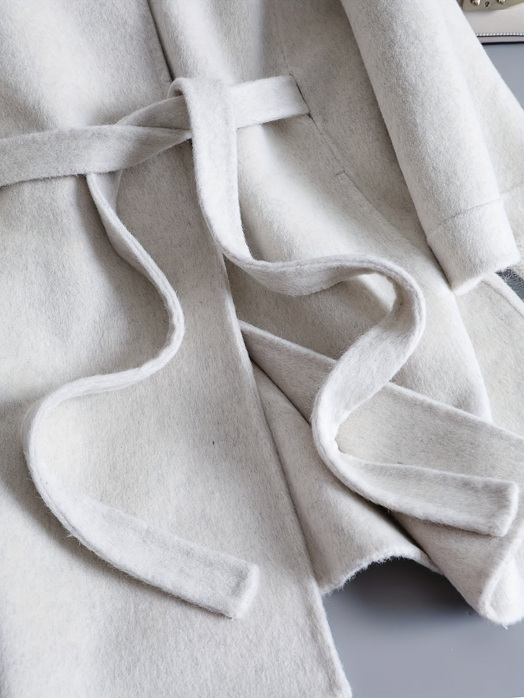 Women'S Elegant Winter Coat - Soft Warm Fleece-Lined Short Jacket with Belted Waist, Long Sleeves & Pockets, Casual Chic Outerwear for Everyday & Formal Events, Winter Jacket, Formal Event Attire, Sophisticated Style, Quality Stitching