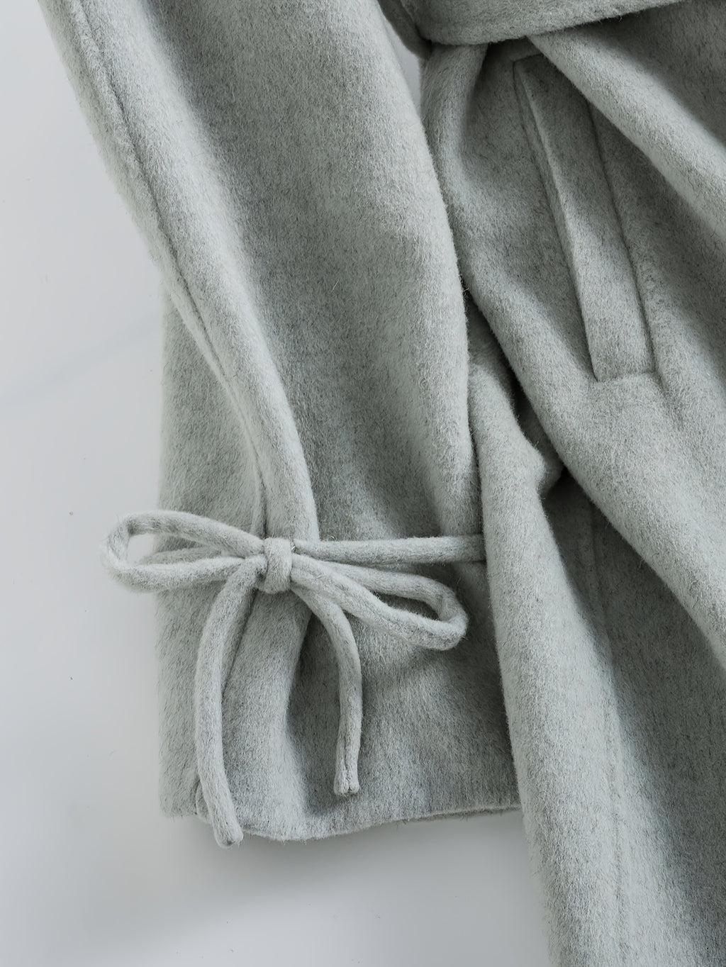 Gentle and Cute Light Green Tweed Luxury Wool Peter Pan Collar Tie Long Coat Women's Autumn Winter Outerwear Casual