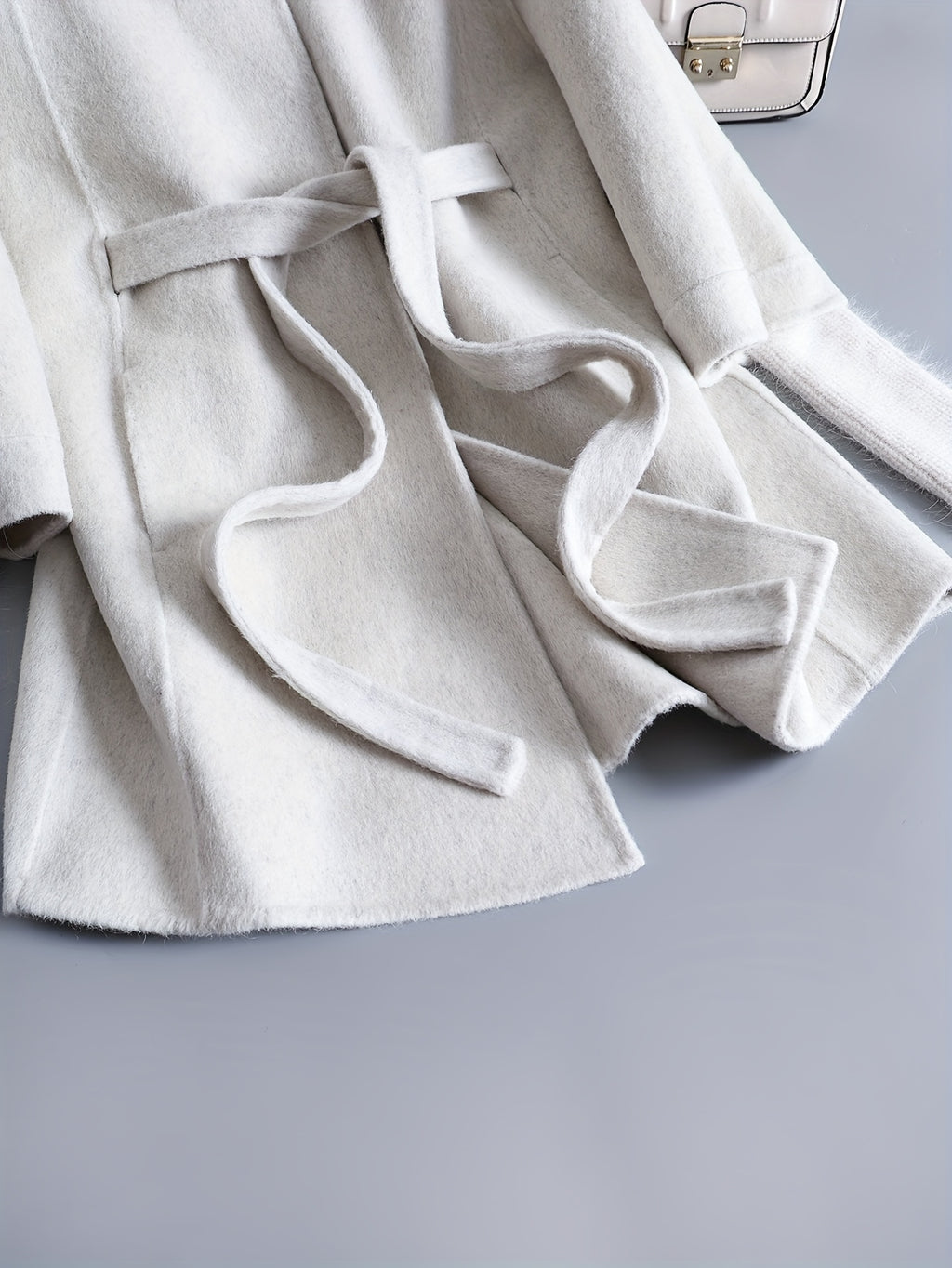 Women'S Elegant Winter Coat - Soft Warm Fleece-Lined Short Jacket with Belted Waist, Long Sleeves & Pockets, Casual Chic Outerwear for Everyday & Formal Events, Winter Jacket, Formal Event Attire, Sophisticated Style, Quality Stitching